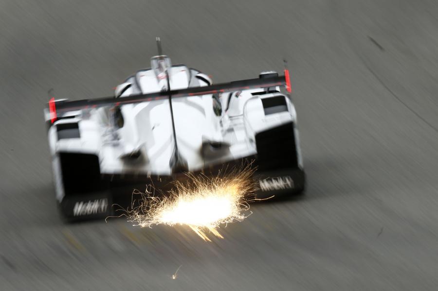  Porsche 919 Hybrid 2015 года  (фото 158 из 481)
